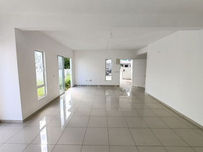 Terraced House for Sale in Seremban (Negeri Sembilan) - Joshua Yong - Living Room - PropertyGuru.com.my