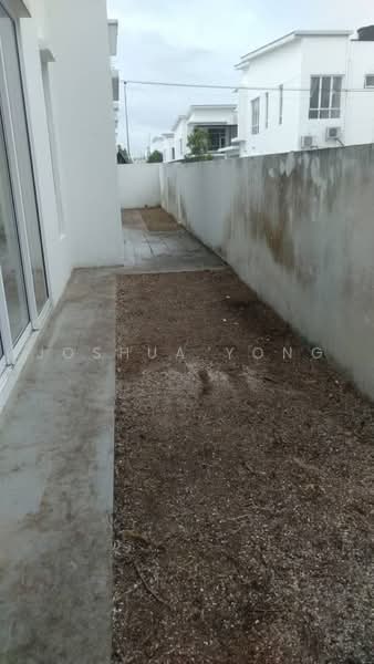 Terraced House for Sale in Seremban (Negeri Sembilan) - Joshua Yong - Exterior - PropertyGuru.com.my
