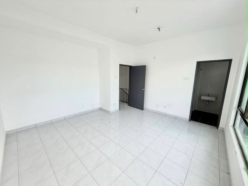 2-storey Terraced House for Sale in Taman Austin Duta (Tebrau) - Celest Tan - PropertyGuru.com.my