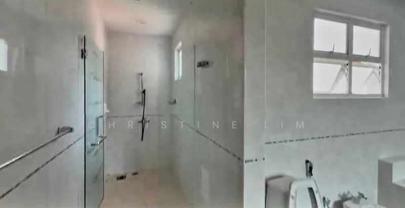 Rumah Berkembar untuk Dijual di Tropicana (Petaling Jaya) - Christine Lim - MasterBathroom-Shower - PropertyGuru.com.my