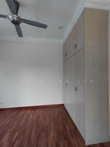 Rumah Berkembar untuk Dijual di Tropicana (Petaling Jaya) - Christine Lim - Builtin wardrobe 2nd Bedroom - PropertyGuru.com.my