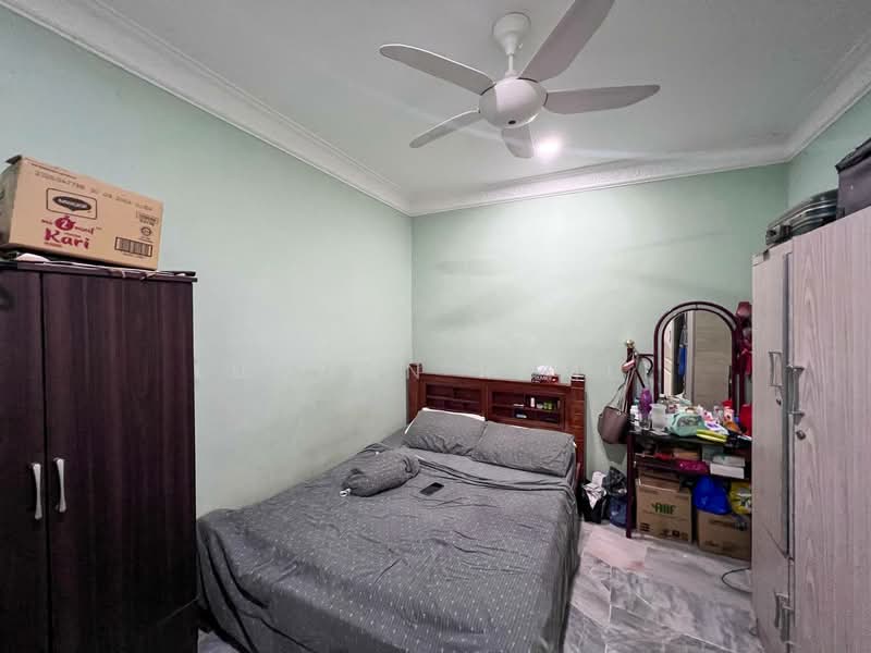 1-storey Terraced House for Sale in Taman Cheras Perdana (Cheras) - Luqman Ramli - Bedroom - PropertyGuru.com.my