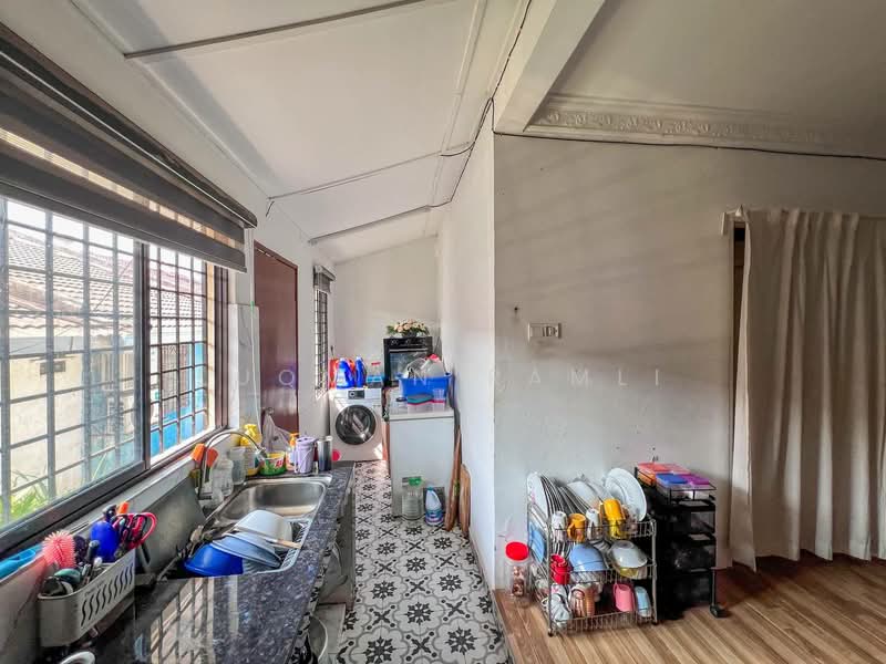 1-storey Terraced House for Sale in Taman Cheras Perdana (Cheras) - Luqman Ramli - Kitchen - PropertyGuru.com.my