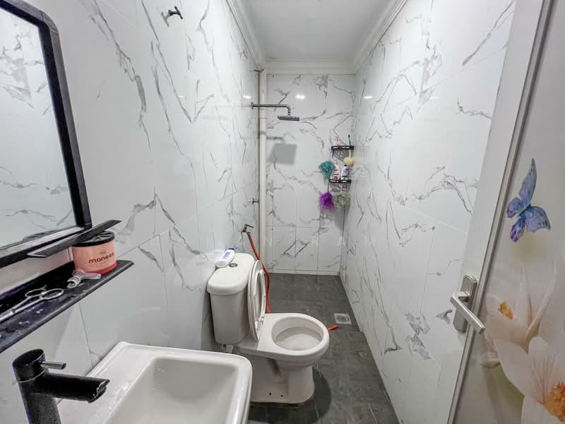 1-storey Terraced House for Sale in Taman Cheras Perdana (Cheras) - Luqman Ramli - Bathroom - PropertyGuru.com.my