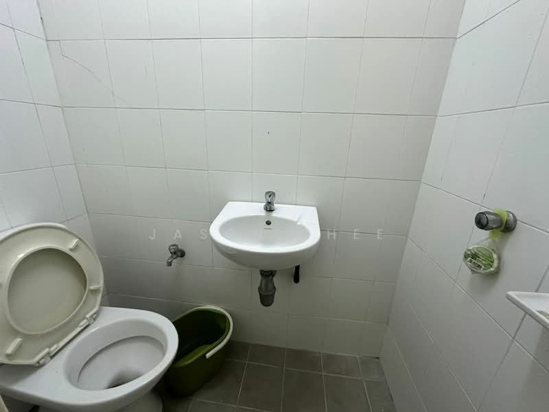 Kondominium untuk Disewa di Casa Indah 2 - Jason Chee - Bathroom - PropertyGuru.com.my