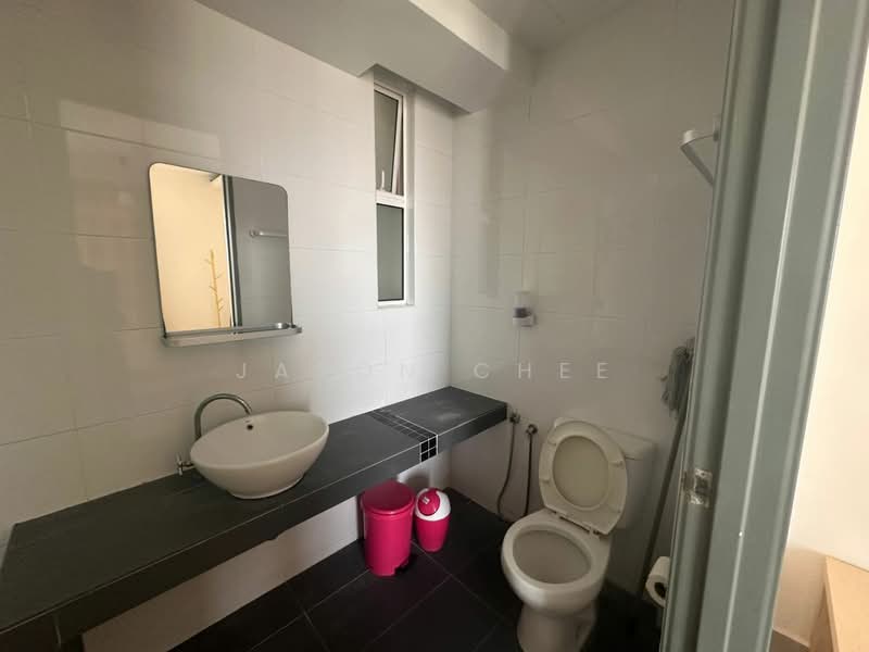 Servis Apartment untuk Disewa di Ritze Perdana 2 - Jason Chee - Bathroom - PropertyGuru.com.my