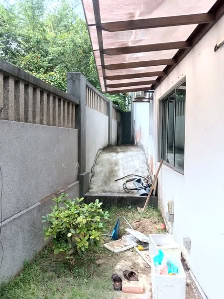 2.5-storey Terraced House for Sale in Taman Bukit Jaya (Ulu Tiram) - Karl Lim - Exterior - PropertyGuru.com.my