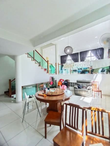2.5-storey Terraced House for Sale in Taman Bukit Jaya (Ulu Tiram) - Karl Lim - Dining Room - PropertyGuru.com.my