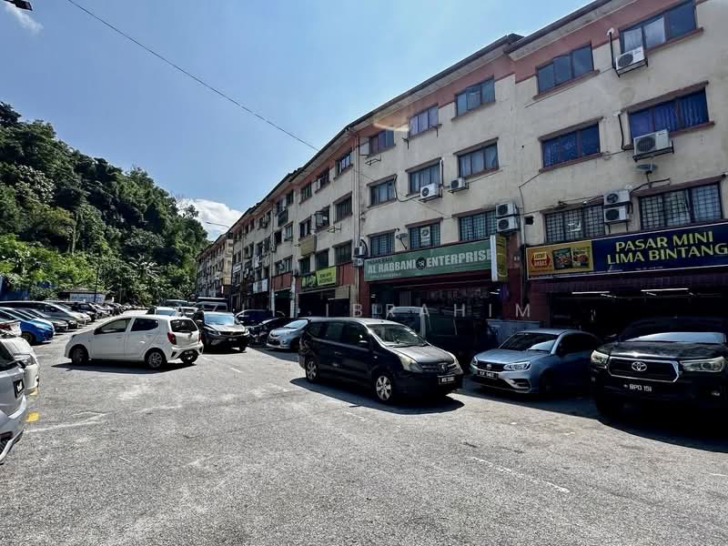 Shop / Office for Sale in Ukay Perdana (Ulu Kelang) - Azli Ibrahim - Exterior - PropertyGuru.com.my