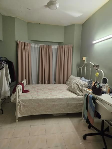 Kondominium untuk Dijual di Sri Pelangi Condominiums - Sasha Goh - Bedroom - PropertyGuru.com.my