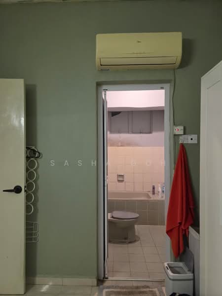 Kondominium untuk Dijual di Sri Pelangi Condominiums - Sasha Goh - Bathroom - PropertyGuru.com.my
