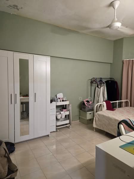 Kondominium untuk Dijual di Sri Pelangi Condominiums - Sasha Goh - Bedroom - PropertyGuru.com.my