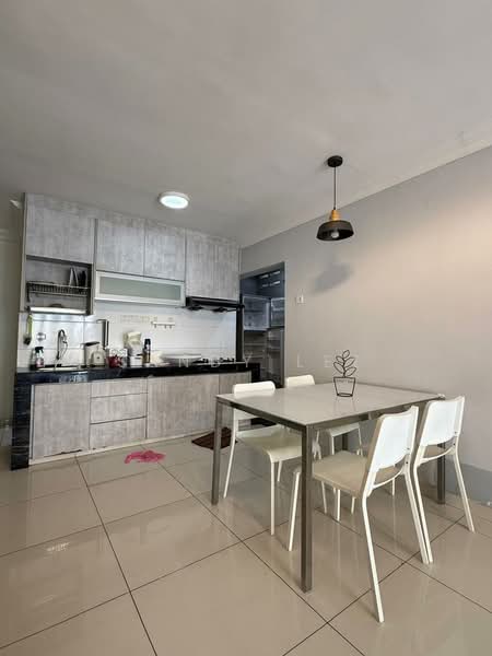 Pangsapuri untuk Dijual di Desa Sri Puteri B - Sandy Lee - Kitchen - PropertyGuru.com.my