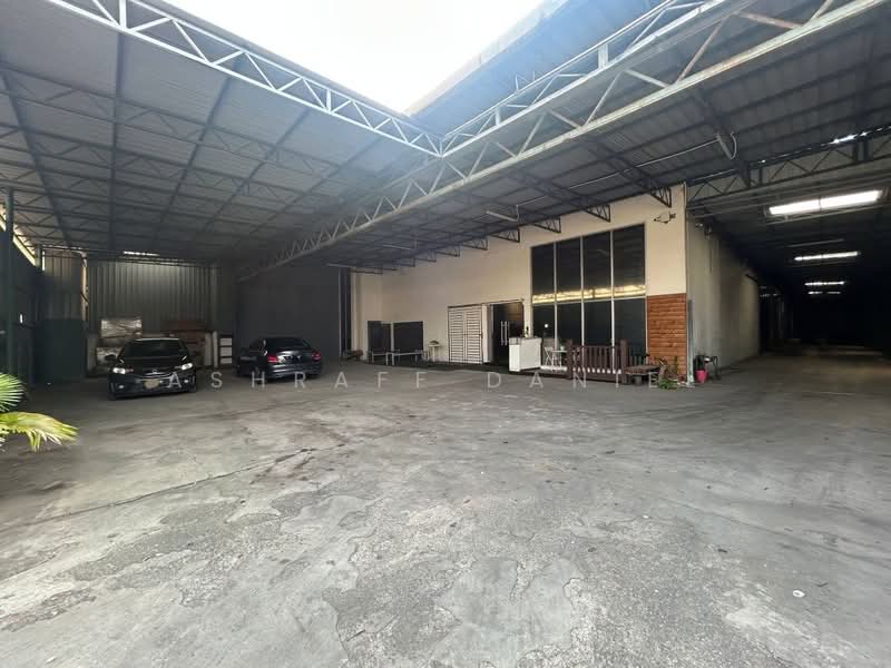 Factory for Sale in Seksyen 34 (Shah Alam) - Ashraff Daniel - Exterior - PropertyGuru.com.my