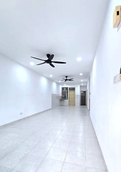 Rumah Teres 1.5 Tingkat untuk Dijual di Taman Pelangi Indah (Ulu Tiram) - Karl Lim - Interior - PropertyGuru.com.my