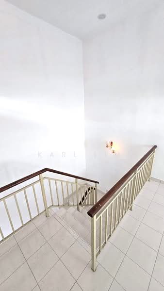 Rumah Teres 1.5 Tingkat untuk Dijual di Taman Pelangi Indah (Ulu Tiram) - Karl Lim - Corridor - PropertyGuru.com.my