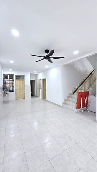 Rumah Teres 1.5 Tingkat untuk Dijual di Taman Pelangi Indah (Ulu Tiram) - Karl Lim - Living Room - PropertyGuru.com.my