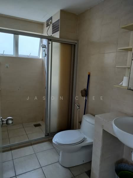 Kondominium untuk Disewa di Cova Suites - Jason Chee - Bathroom - PropertyGuru.com.my