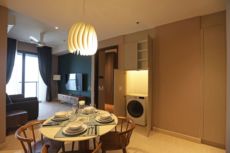 Servis Apartment untuk Dijual di Marriott Residence @ Gurney - Sam Kam - Living Room - PropertyGuru.com.my