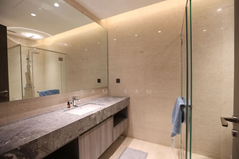 Servis Apartment untuk Dijual di Marriott Residence @ Gurney - Sam Kam - Bathroom - PropertyGuru.com.my