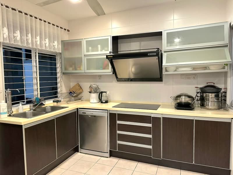 Rumah Berkembar untuk Dijual di Kemuning Utama Permai (Shah Alam) - Marilyn Loh - Kitchen - PropertyGuru.com.my