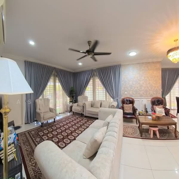 Rumah Berkembar untuk Dijual di Seksyen 24 (Shah Alam) - Ashraff Daniel - Living Room - PropertyGuru.com.my