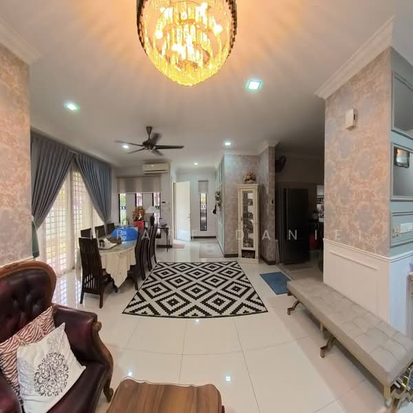 Rumah Berkembar untuk Dijual di Seksyen 24 (Shah Alam) - Ashraff Daniel - Dining Room - PropertyGuru.com.my
