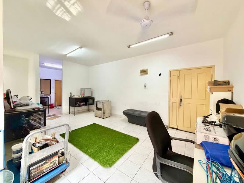 Pangsapuri untuk Dijual di Pangsapuri Kelana Impian - Hazeman Omar - Living Room - PropertyGuru.com.my