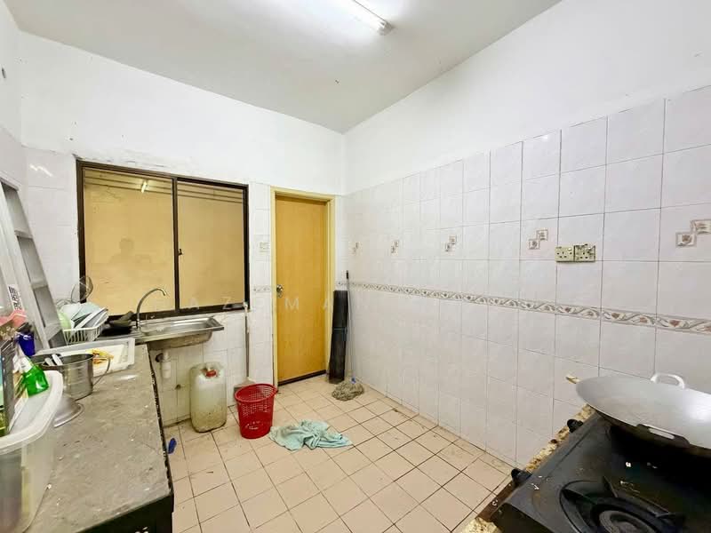 Pangsapuri untuk Dijual di Pangsapuri Kelana Impian - Hazeman Omar - Kitchen - PropertyGuru.com.my