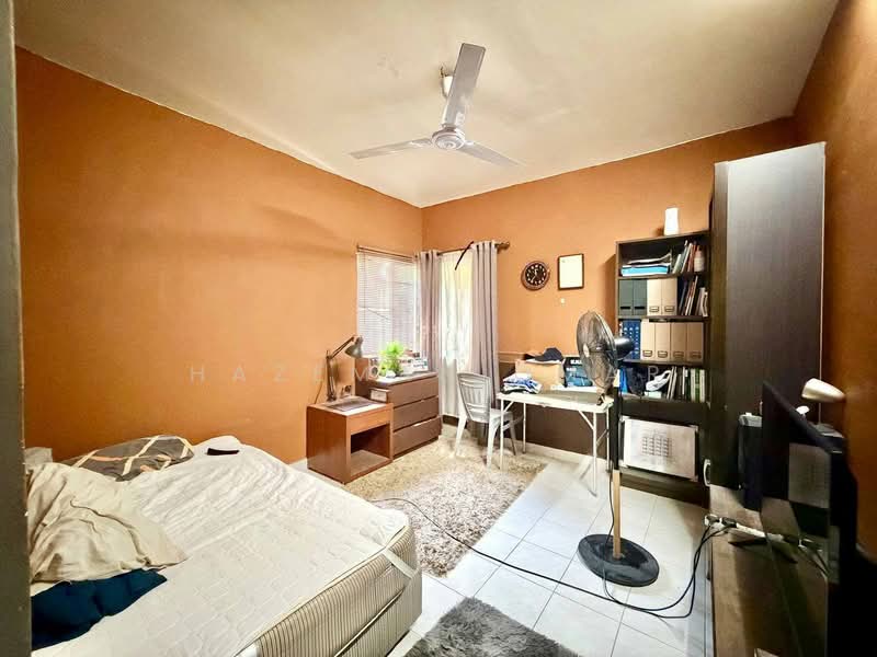 Pangsapuri untuk Dijual di Pangsapuri Kelana Impian - Hazeman Omar - Bedroom - PropertyGuru.com.my