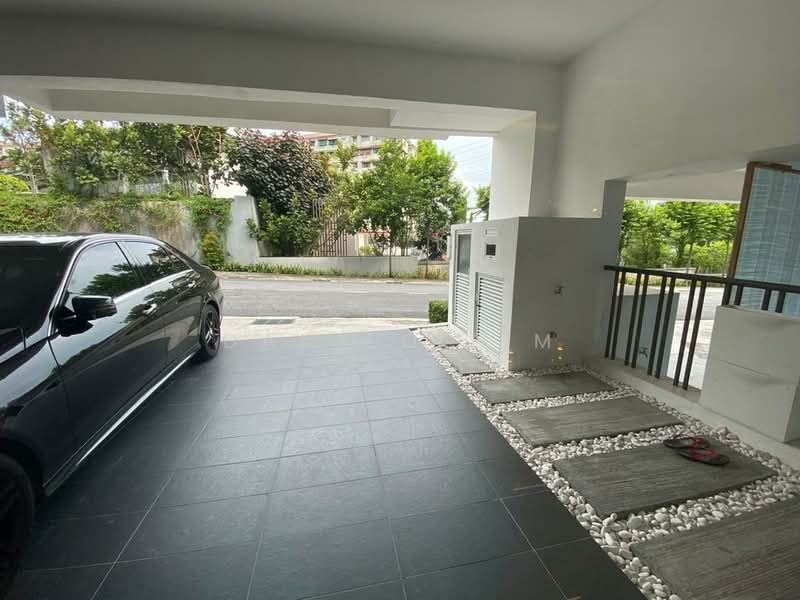 3-storey Terraced House for Sale in Batu 9 (Cheras) - Danilo Lim - Exterior - PropertyGuru.com.my
