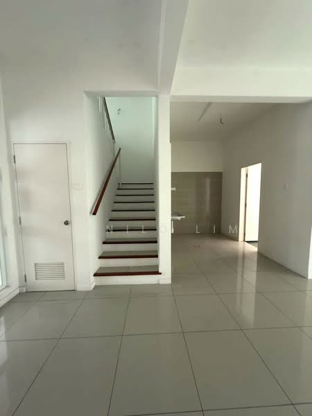 3-storey Terraced House for Sale in Batu 9 (Cheras) - Danilo Lim - Interior - PropertyGuru.com.my