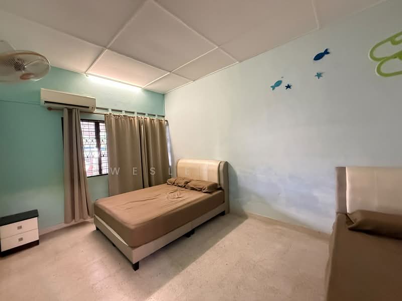 Rumah Teres 1 Tingkat untuk Disewa di Bukit Baru (Melaka) - Wesley Tan - Bedroom - PropertyGuru.com.my