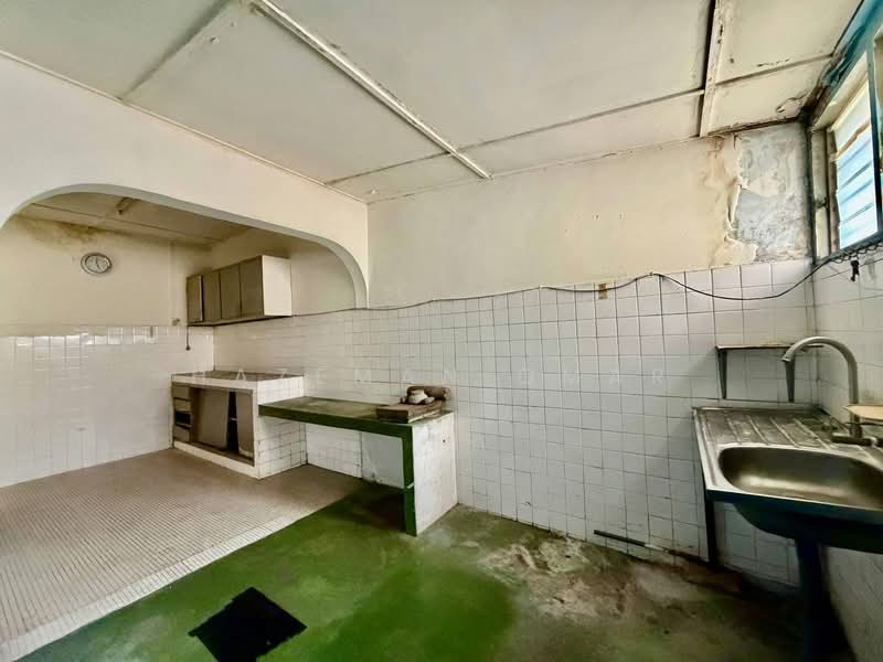 Rumah Teres 1 Tingkat untuk Dijual di Kelana Jaya (Petaling Jaya) - Hazeman Omar - Kitchen - PropertyGuru.com.my