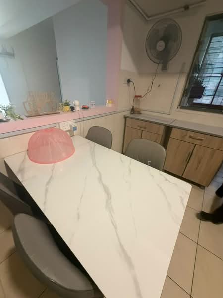 Servis Apartment untuk Disewa di D'Alamanda - Max Yee - Dining Room - PropertyGuru.com.my