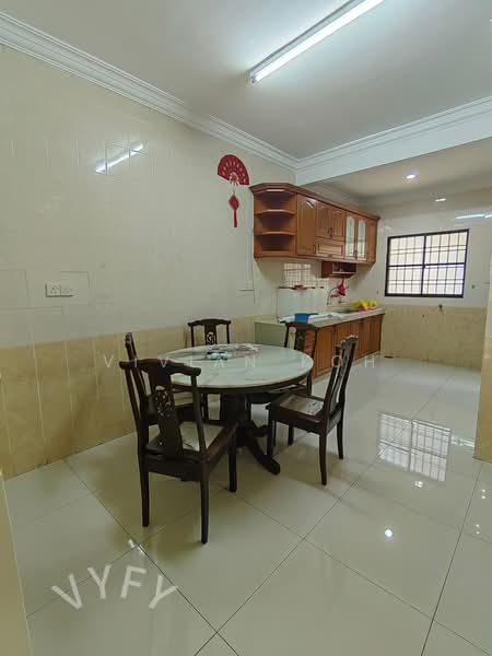 Rumah Teres untuk Disewa di Bandar Botanic (Klang) - Vivian Koh - Kitchen - PropertyGuru.com.my