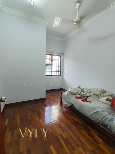 Rumah Teres untuk Disewa di Bandar Botanic (Klang) - Vivian Koh - Bedroom - PropertyGuru.com.my
