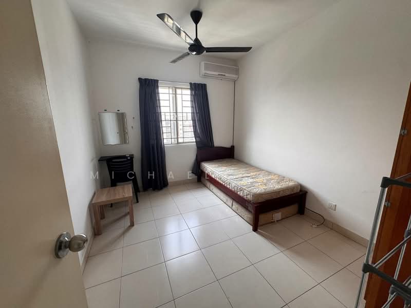 Pangsapuri untuk Disewa di Seri Baiduri - Michael Wong - Bedroom - PropertyGuru.com.my