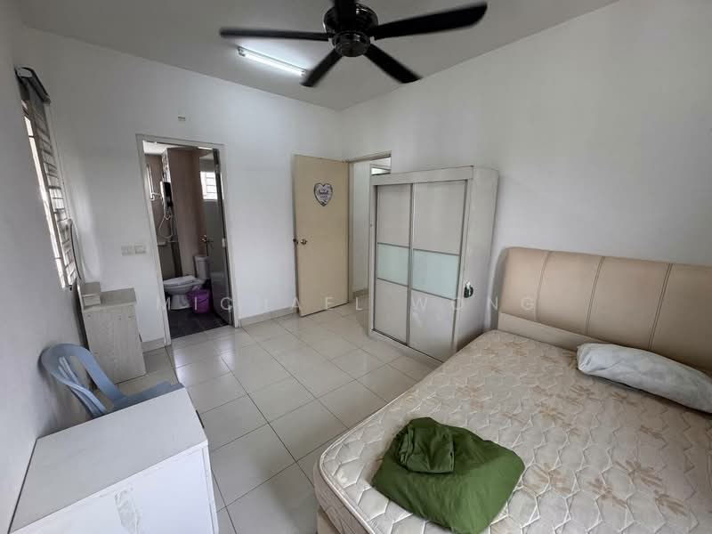 Pangsapuri untuk Disewa di Seri Baiduri - Michael Wong - Bedroom - PropertyGuru.com.my