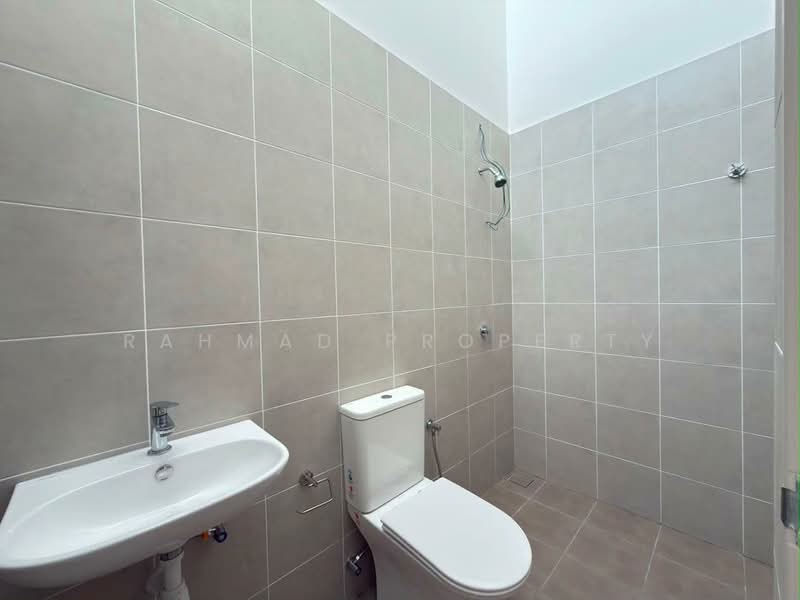 2-storey Terraced House for Sale in Selayang (Selangor) - Rahmad Property - Bathroom - PropertyGuru.com.my