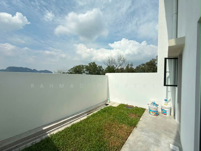 2-storey Terraced House for Sale in Selayang (Selangor) - Rahmad Property - Exterior - PropertyGuru.com.my