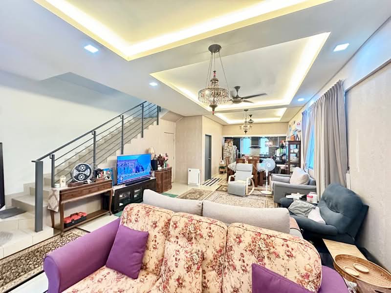 3-storey Terraced House for Sale in Kajang (Selangor) - Ashraff Daniel - Living Room - PropertyGuru.com.my