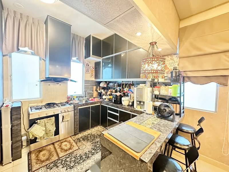 3-storey Terraced House for Sale in Kajang (Selangor) - Ashraff Daniel - Kitchen - PropertyGuru.com.my