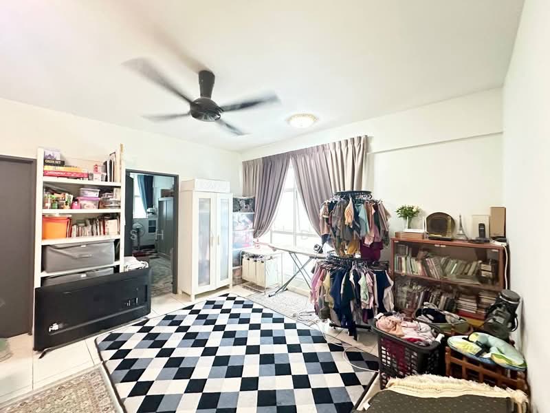 3-storey Terraced House for Sale in Kajang (Selangor) - Ashraff Daniel - Bedroom - PropertyGuru.com.my