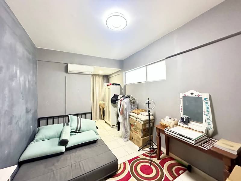 3-storey Terraced House for Sale in Kajang (Selangor) - Ashraff Daniel - Bedroom - PropertyGuru.com.my