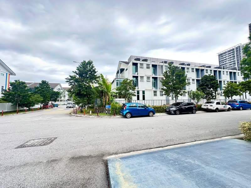 3-storey Terraced House for Sale in Kajang (Selangor) - Ashraff Daniel - Exterior - PropertyGuru.com.my