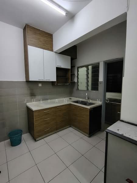 Kondominium untuk Dijual di Symphony Heights (Simfoni Heights) - Julian Tong - Kitchen - PropertyGuru.com.my
