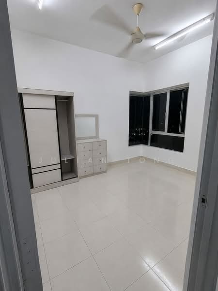 Kondominium untuk Dijual di Symphony Heights (Simfoni Heights) - Julian Tong - Bedroom - PropertyGuru.com.my