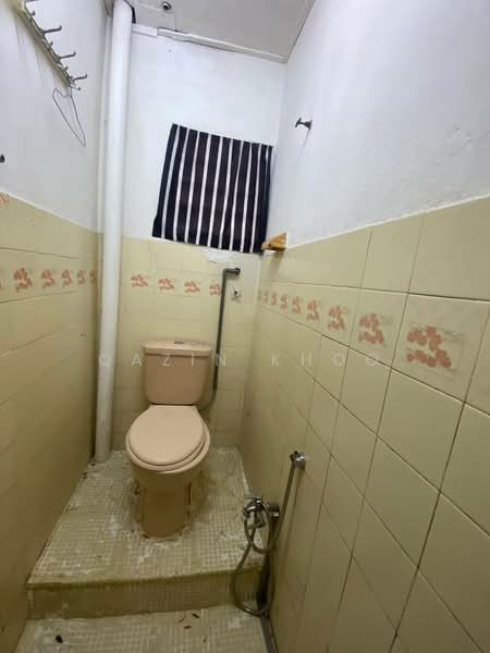 Rumah Teres 1 Tingkat untuk Dijual di Gunung Rapat (Ipoh) - Qazin Khoo - Bathroom - PropertyGuru.com.my