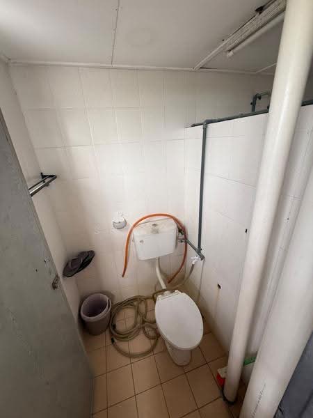 Flat for Rent at Rimba 2 - Sam Yee - Bathroom - PropertyGuru.com.my